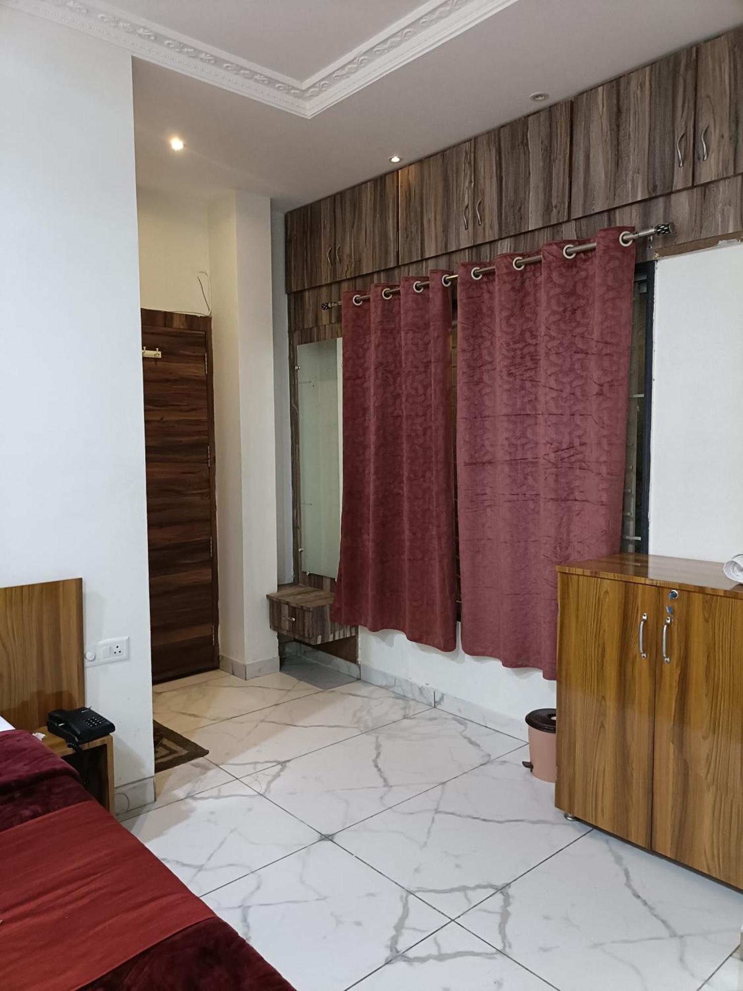 Hotel Shri Salasar Ujjain Dış mekan fotoğraf